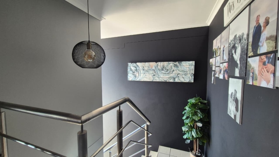 3 Bedroom Property for Sale in Calypso Beach Western Cape